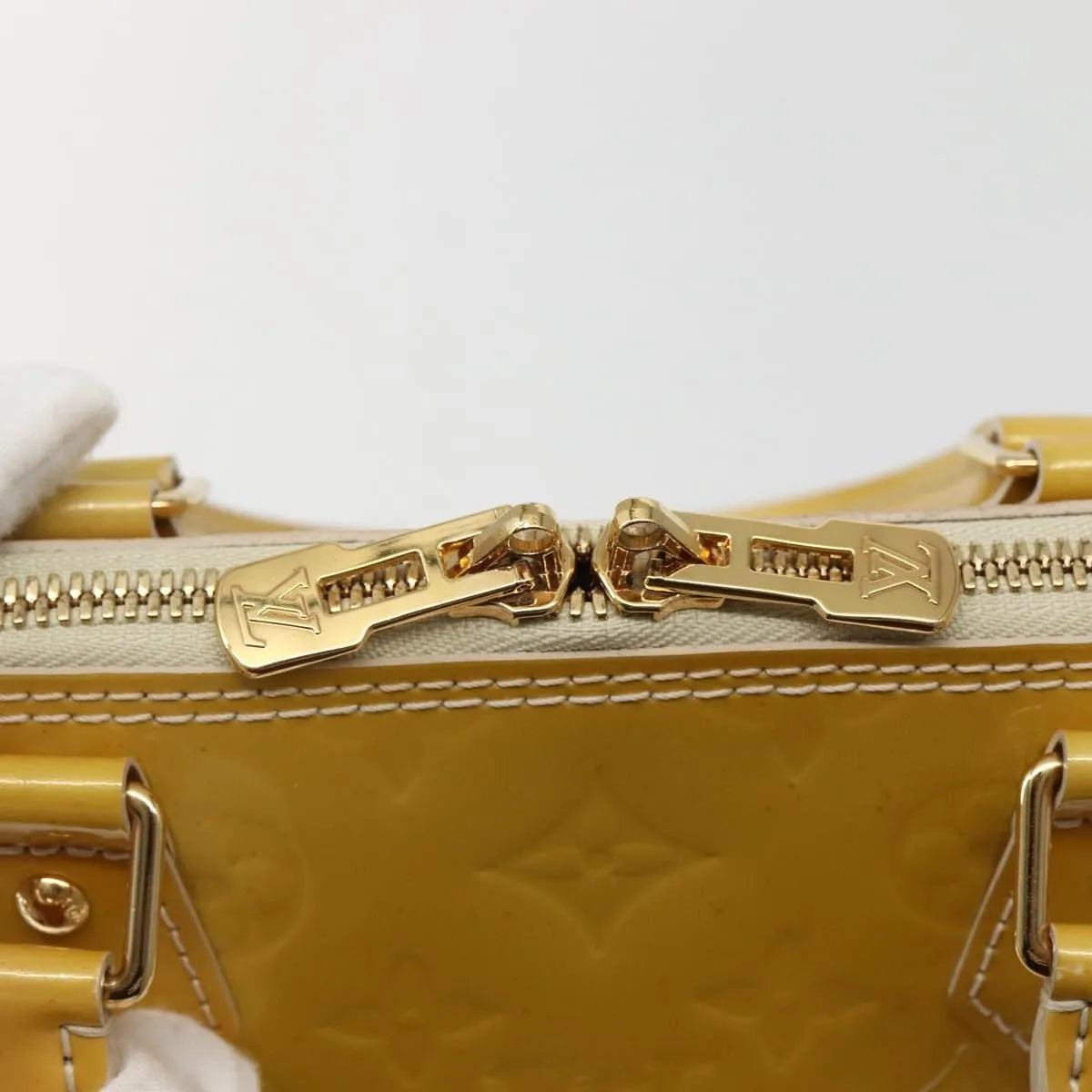 Louis Vuitton Alma Monogram Vernis, Beige, Patent Leather, Handbag