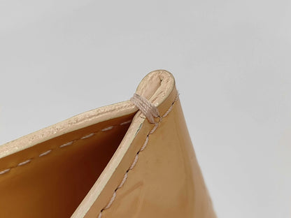 Louis Vuitton Reade Monogram Vernis, Beige, Canvas, Handbag