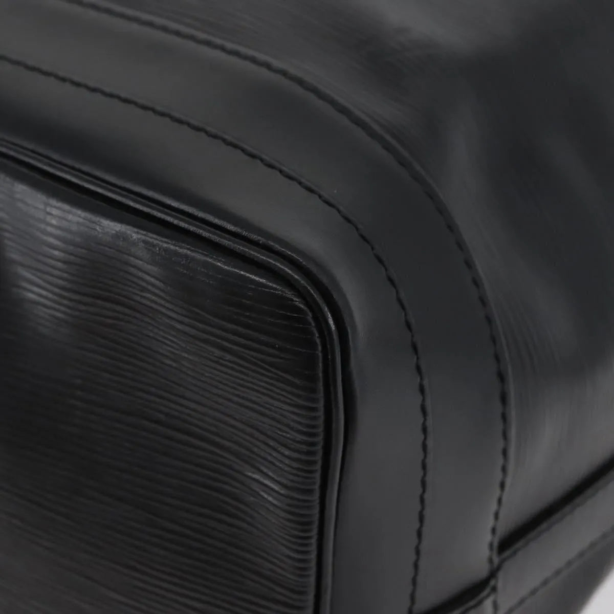 Louis Vuitton Noe Epi Leather, Black, Leather, Shoulder Bag