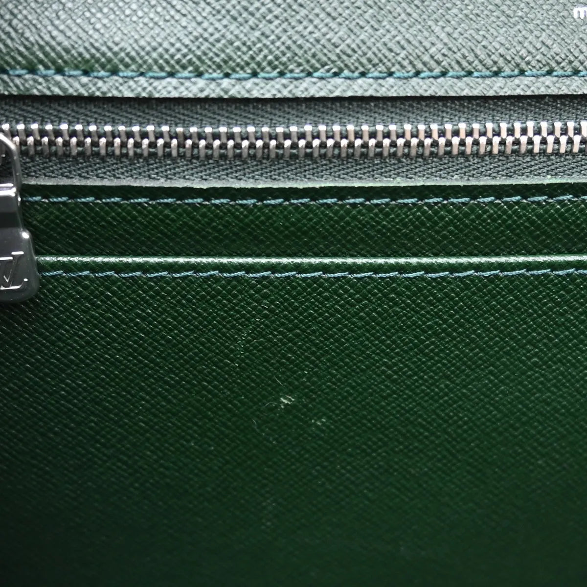 Louis Vuitton Selenga Pochette Taiga Leather, Green, Leather, Clutch