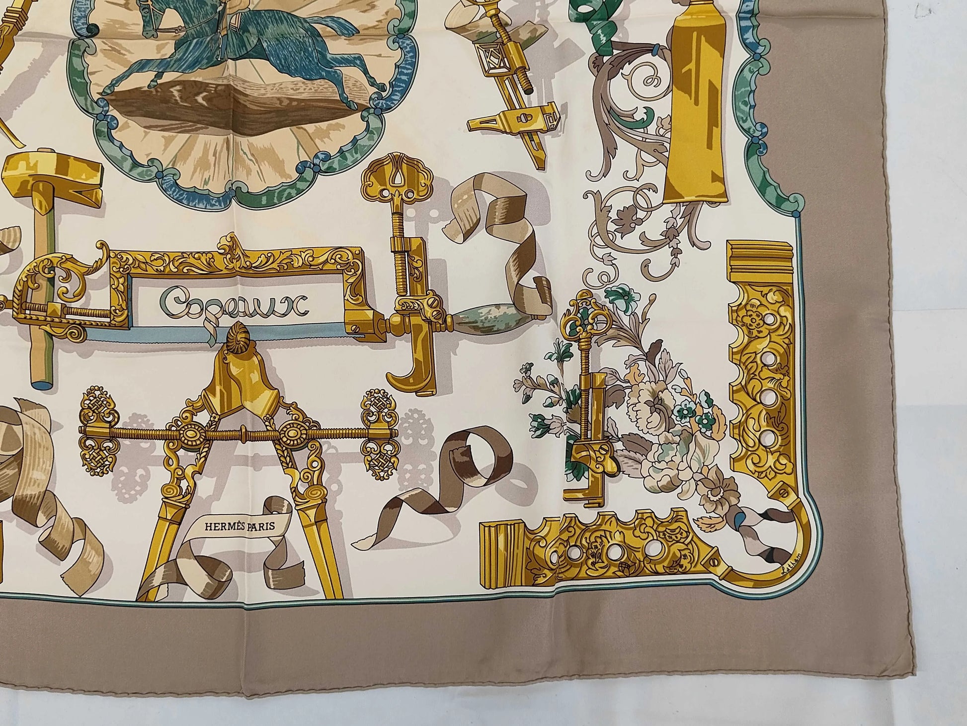 Hermes Carré 90 Silk multicolor, Multicolour, Silk, Scarf