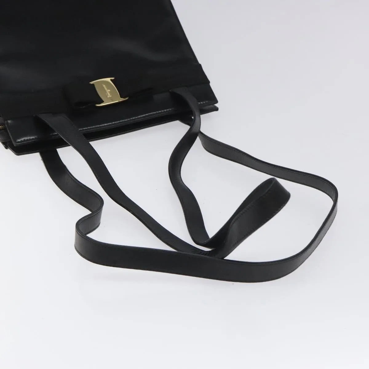 Salvatore Ferragamo Vala Leather, Black, Leather, Shoulder Bag