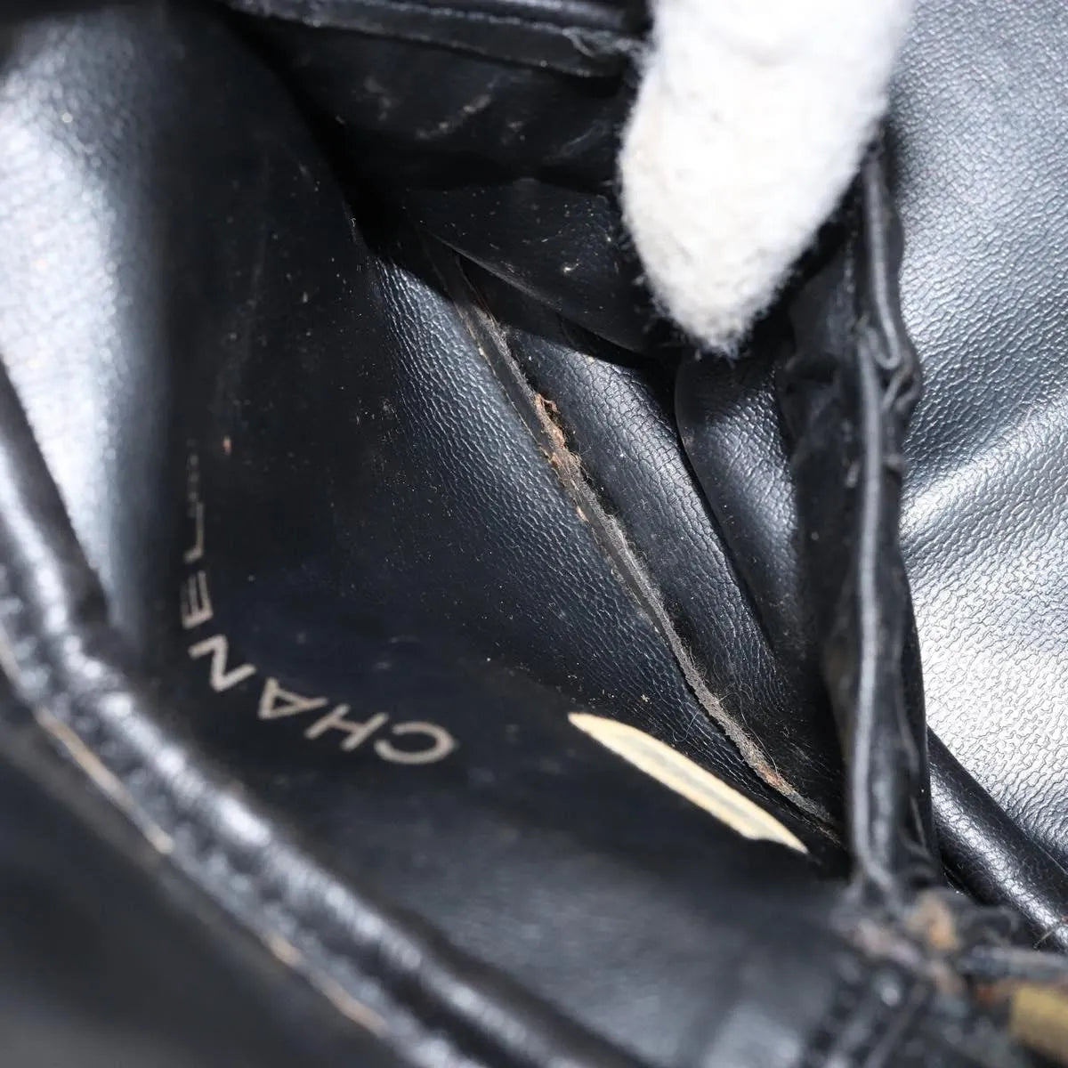 Chanel Vintage Cosmetic Case Lambskin, Black, Leather, Clutch