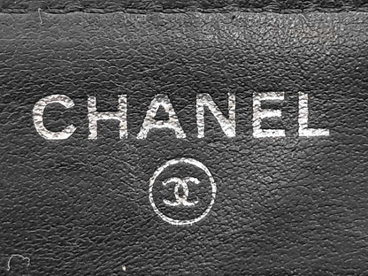 Chanel Logo CC Fermeture zippée ronde leather, Black, Leather, Wallet