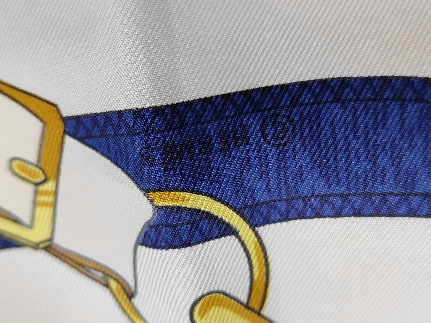 Hermes Carré 90 Silk multicolor, Multicolour, Silk, Scarf