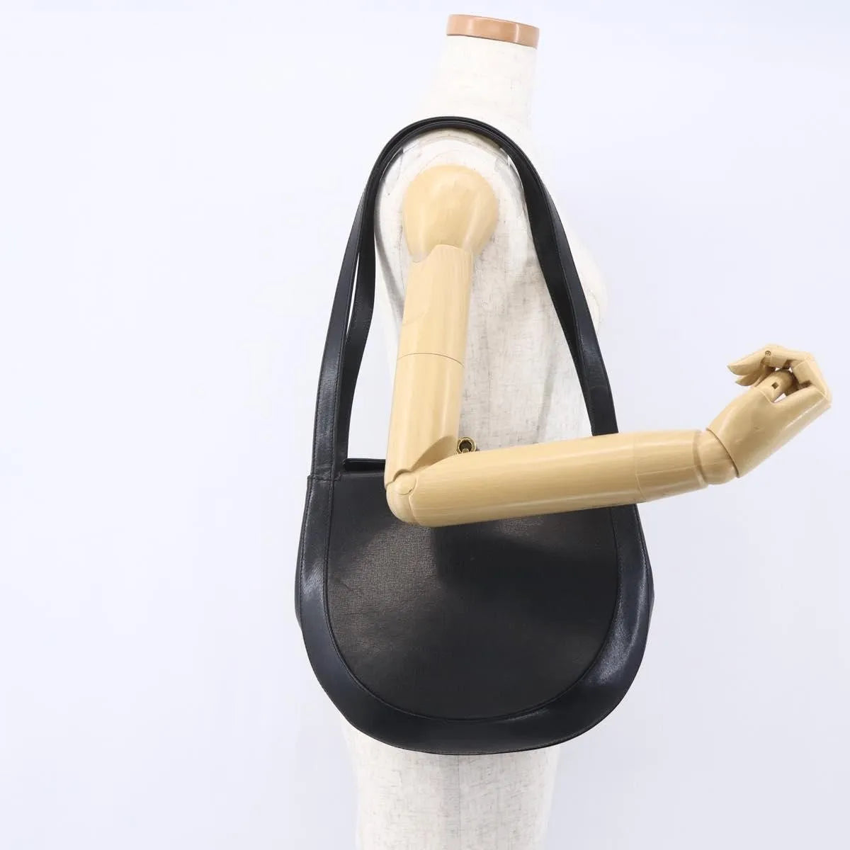 Salvatore Ferragamo Gancini Leather, Black, Leather, Shoulder Bag