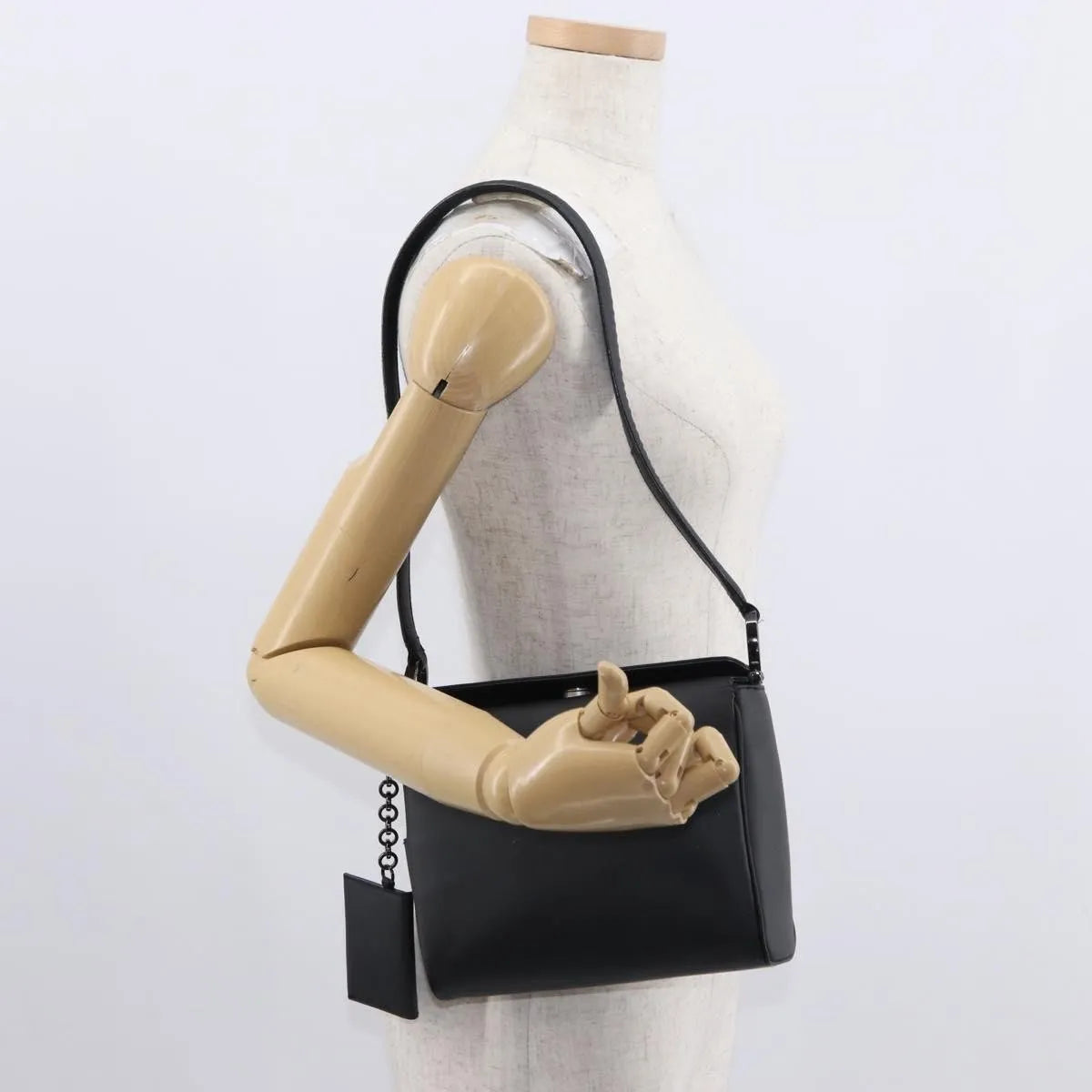 Salvatore Ferragamo Gancini Patent leather, Black, Patent Leather, Shoulder Bag