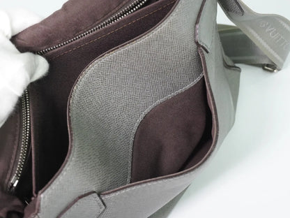 Louis Vuitton Roman Taiga Leather, Gray, Leather, Shoulder Bag