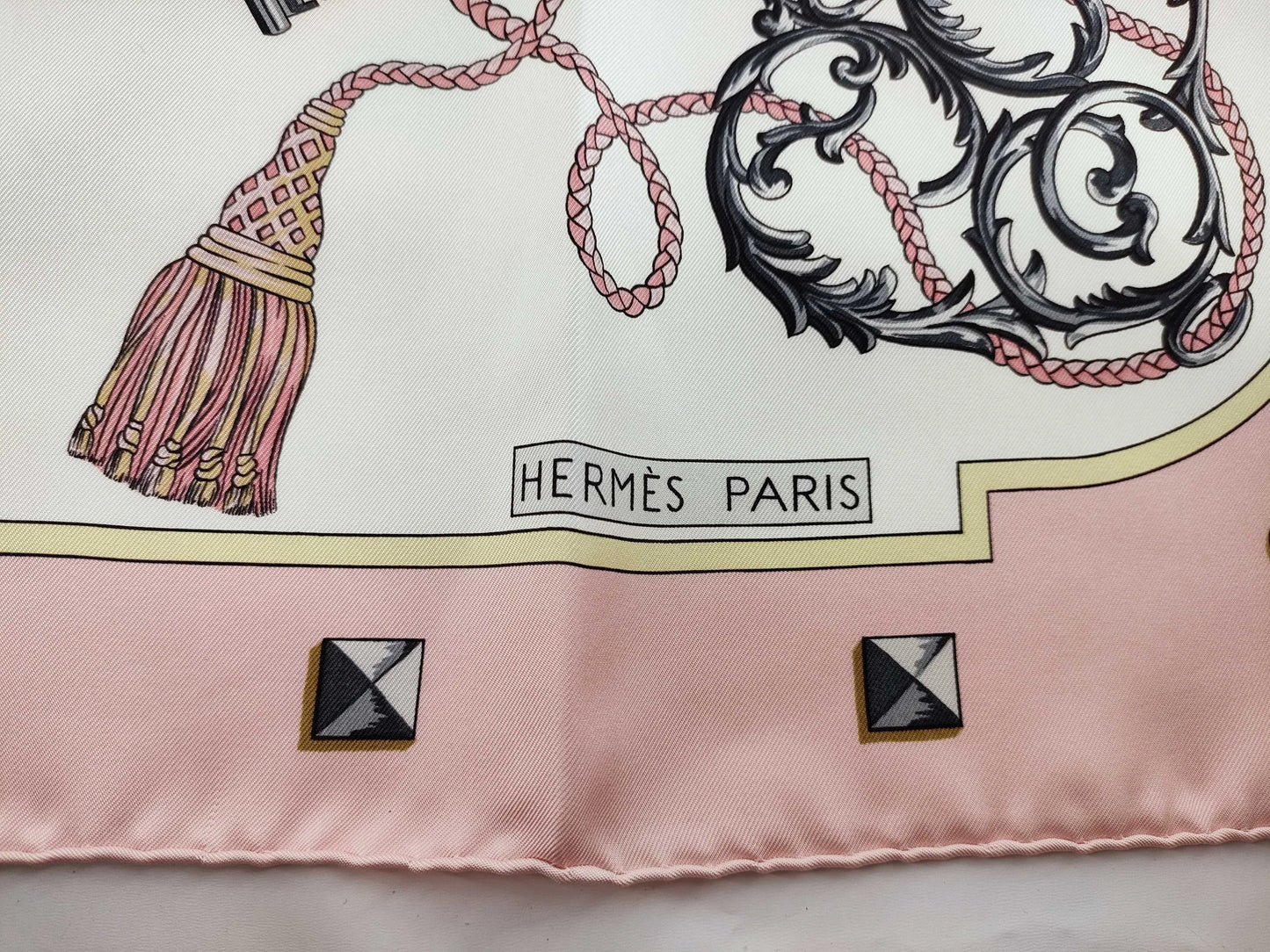 Hermes Carré 90 Silk multicolor, Print, Silk, Scarf