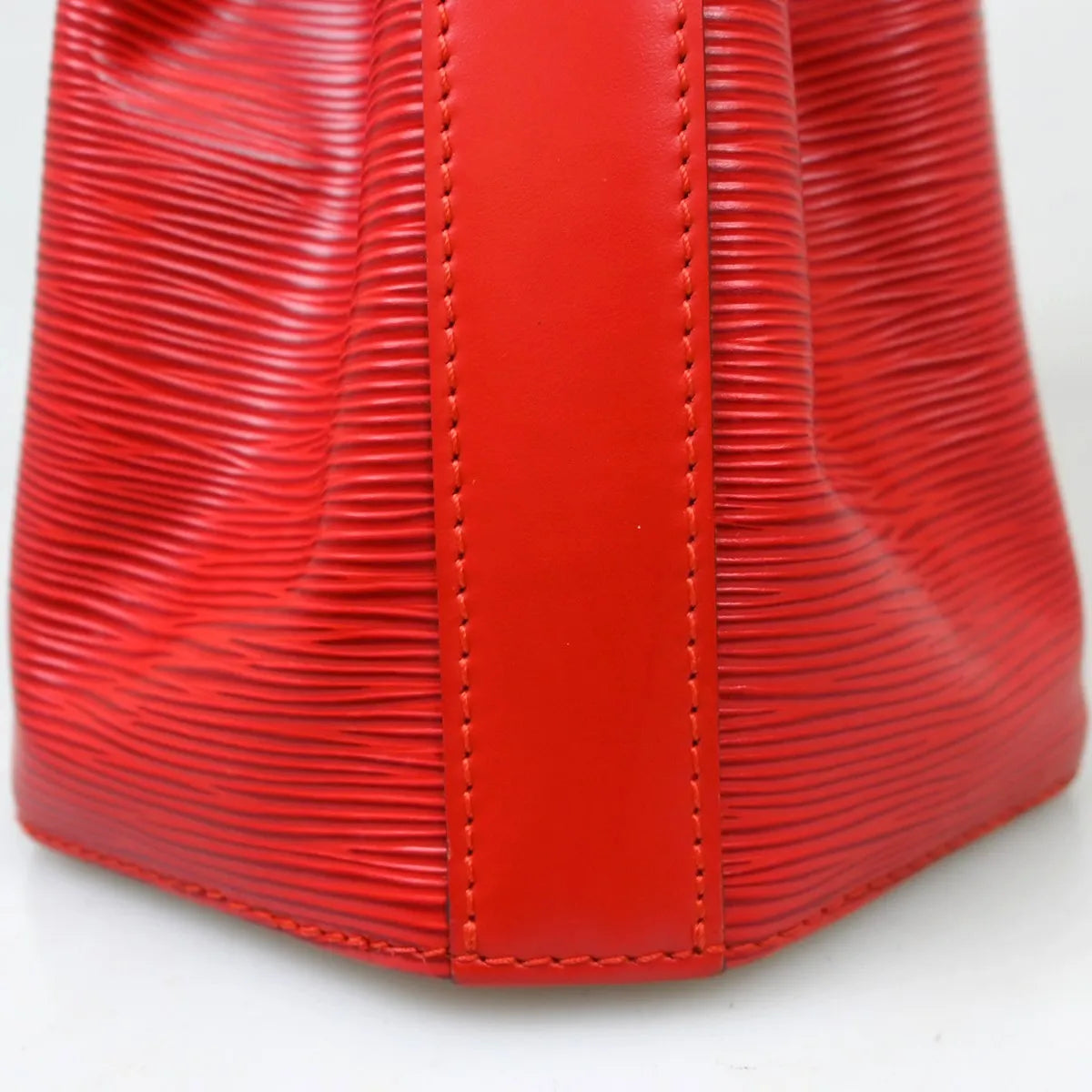 Louis Vuitton Vintage Sac d'Epaule Handbag Epi, Red, Leather, Shoulder Bag