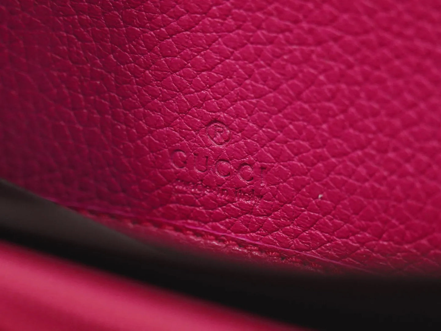 Gucci Vintage Logo Zip Around Leather, Pink, Leather, Wallet