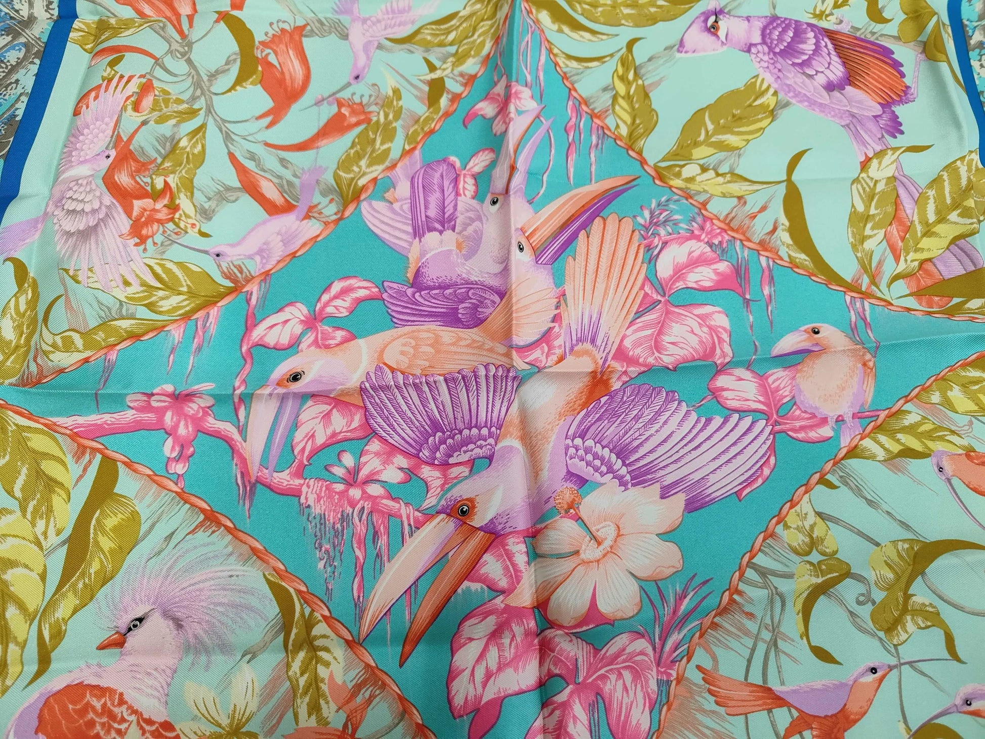 Hermes Carré 90 Silk multicolor, Multicolour, Silk, Scarf