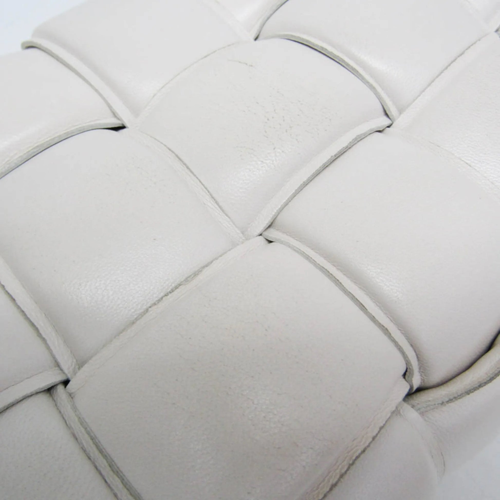 Bottega Veneta Cassette Chain Padded Maxi Intrecciato Leather, White, Leather, Shoulder Bag