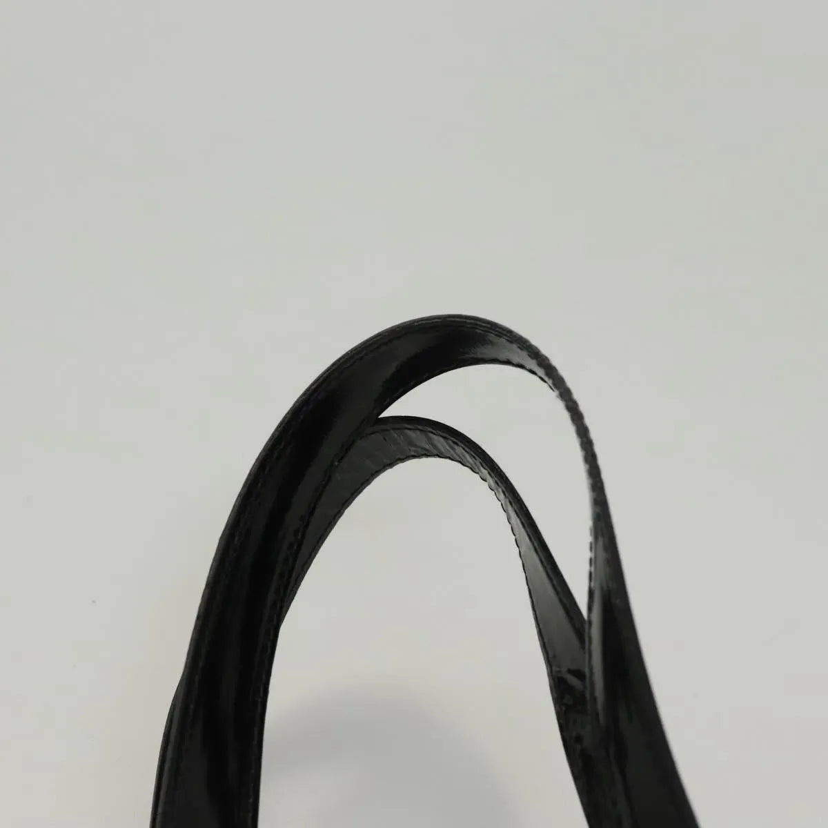 Salvatore Ferragamo Vala Patent Leather, Black, Patent Leather, Shoulder Bag