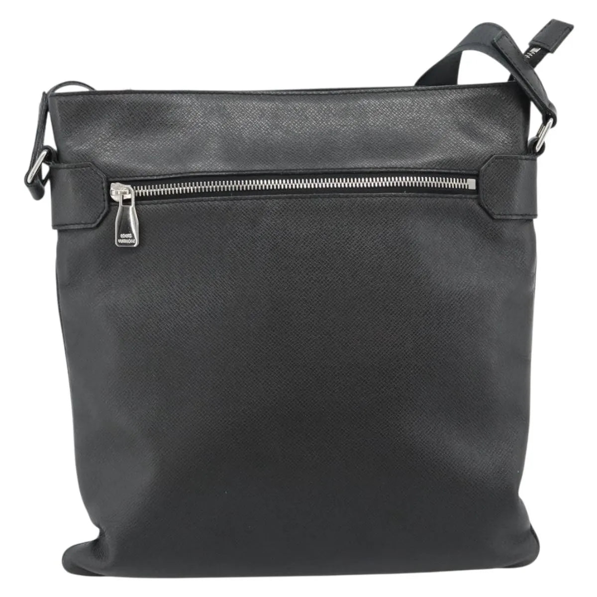 Louis Vuitton Sasha Taiga Leather, Gray, Leather, Shoulder Bag