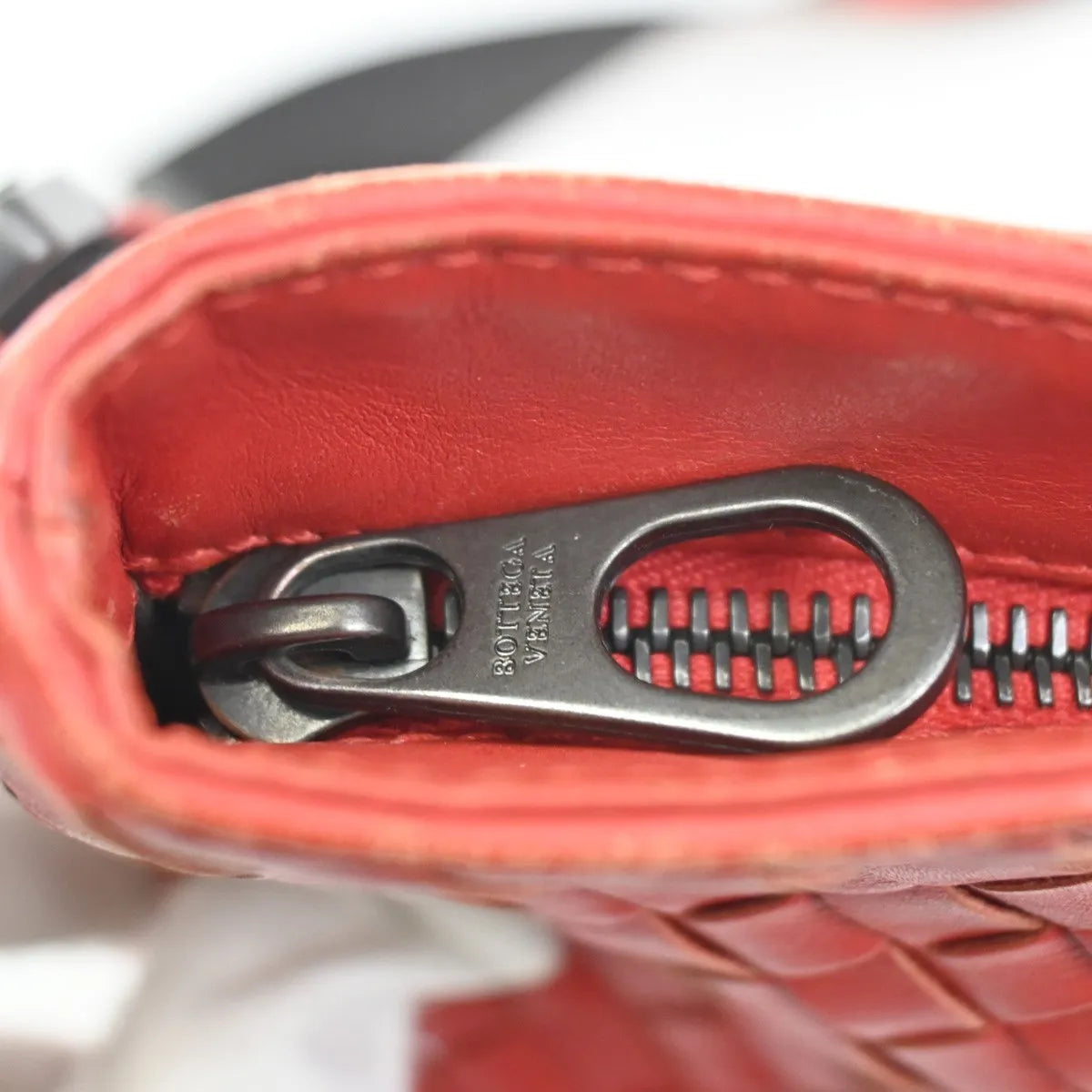 Bottega Veneta Flat Messenger Intrecciato Nappa, Red, Leather, Shoulder Bag