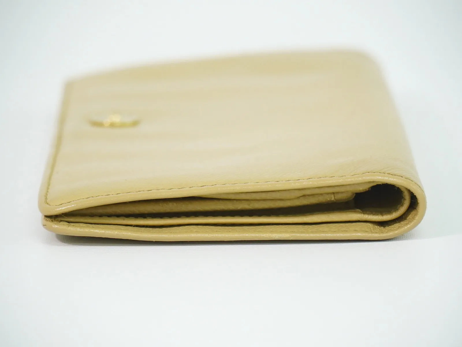 Chanel CC Button Bi-Fold Leather, Beige, Leather, Wallet