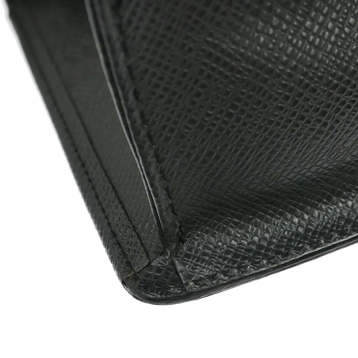 Louis Vuitton Selenga Pochette Taiga Leather, Black, Leather, Clutch