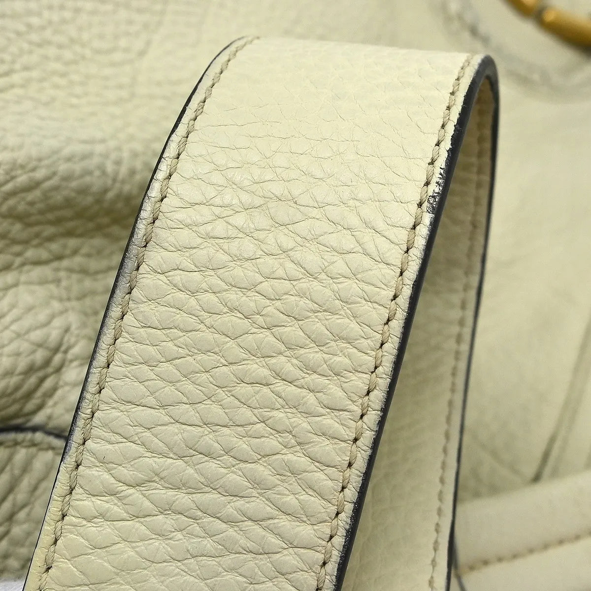 Gucci GG Shoulder Bag GG Matelasse Leather, Beige, Leather, Handbag