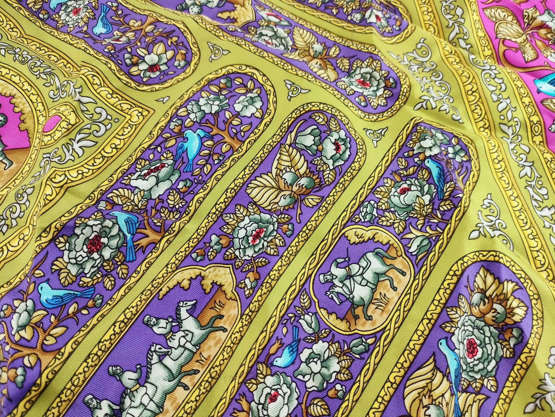 Hermes Carré 90 Silk multicolor, Multicolour, Silk, Scarf