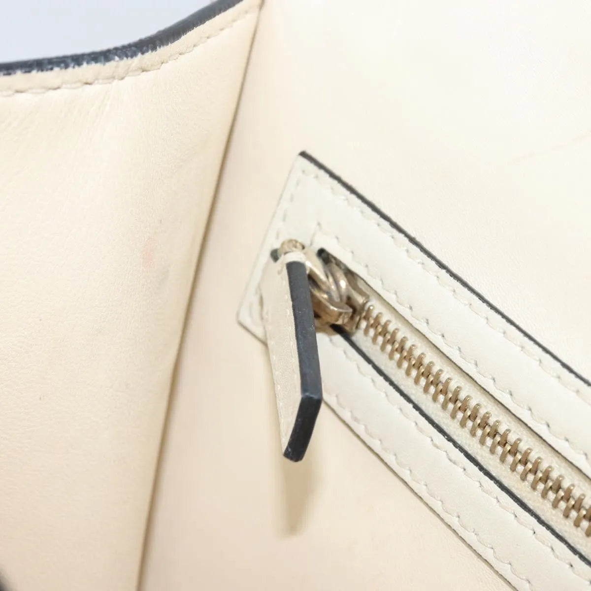 Valentino Garavani Glam Lock Leather, White, Leather, Shoulder Bag