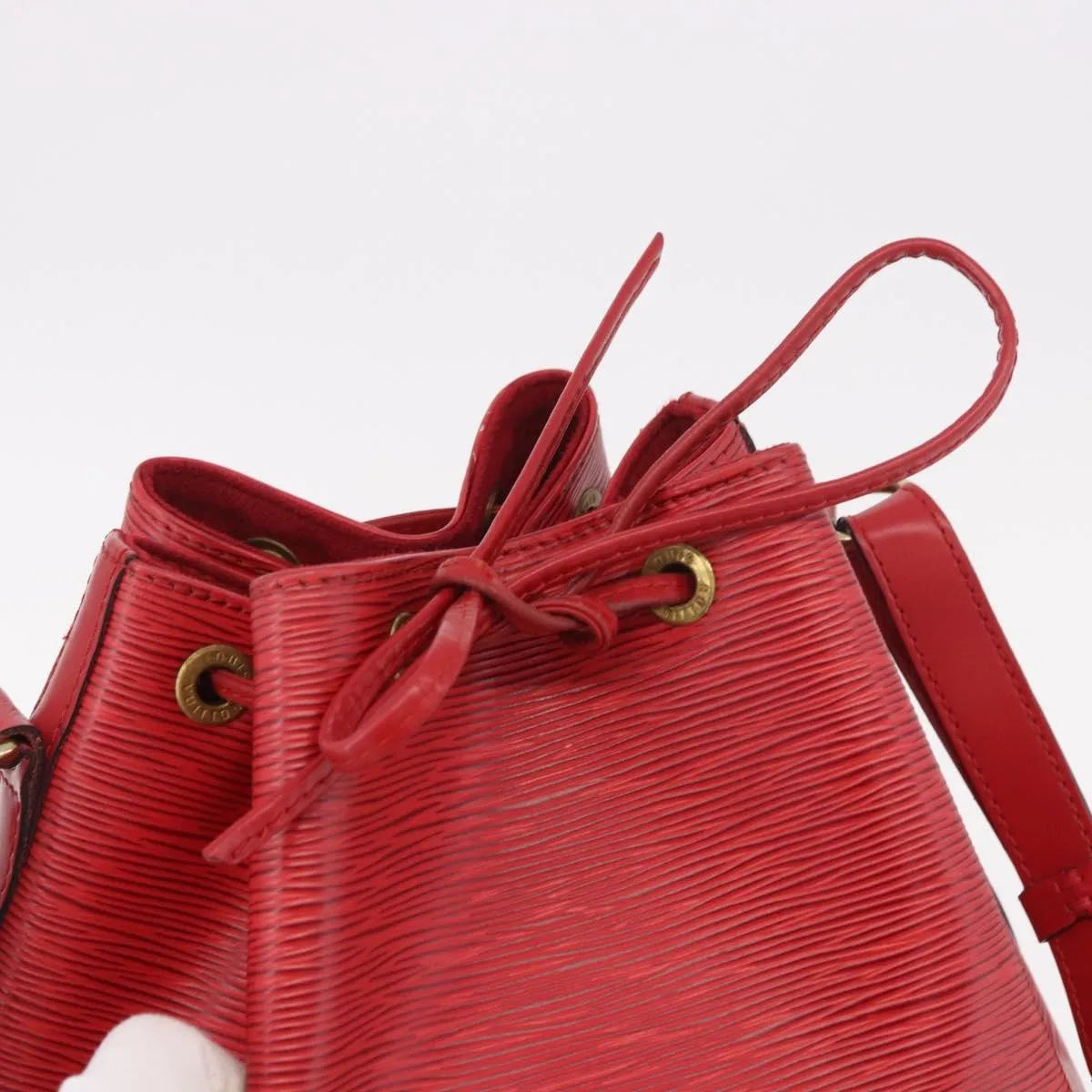 Louis Vuitton Noe Epi Leather, Red, Leather, Shoulder Bag
