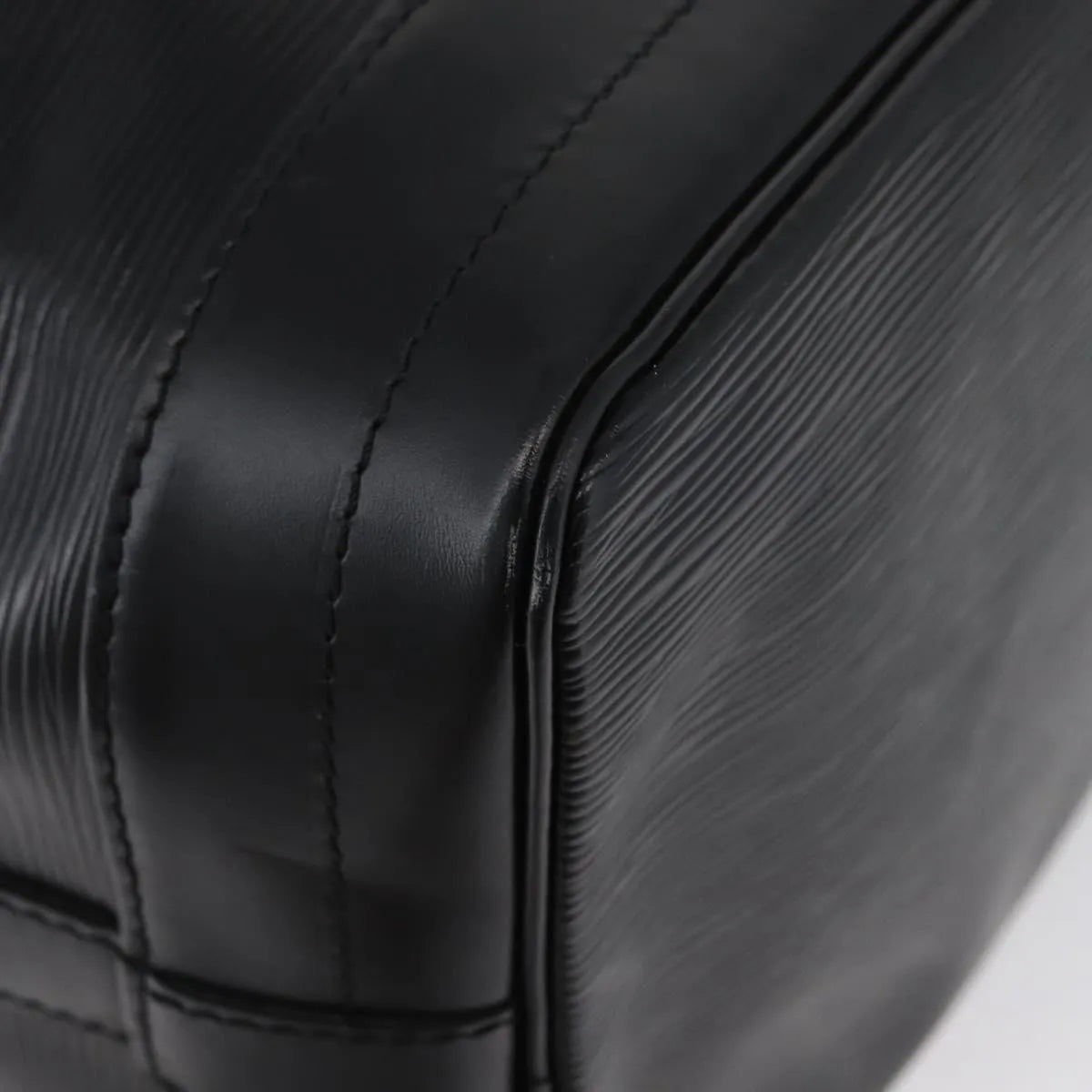 Louis Vuitton Noe Epi Leather, Black, Leather, Shoulder Bag