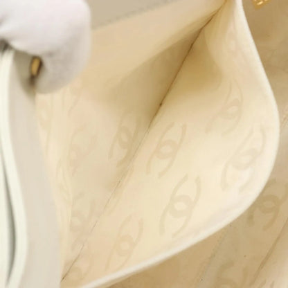 Chanel Surpique Tote Quilted Leather, White, Leather, Tote Bag