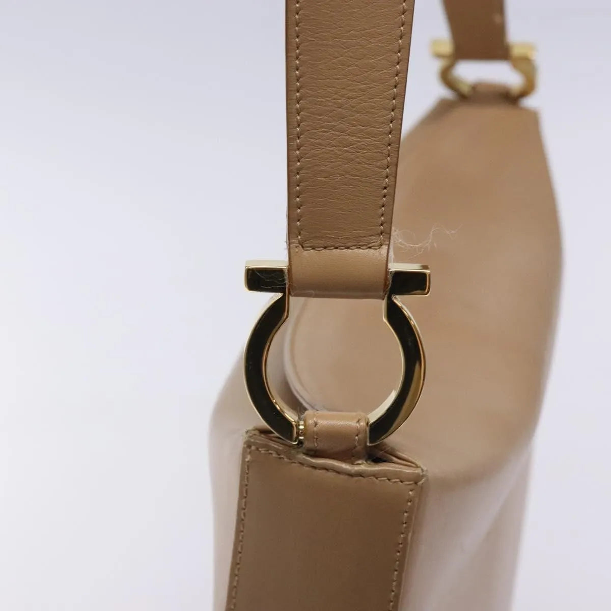 Salvatore Ferragamo Gancini Leather, Beige, Leather, Shoulder Bag