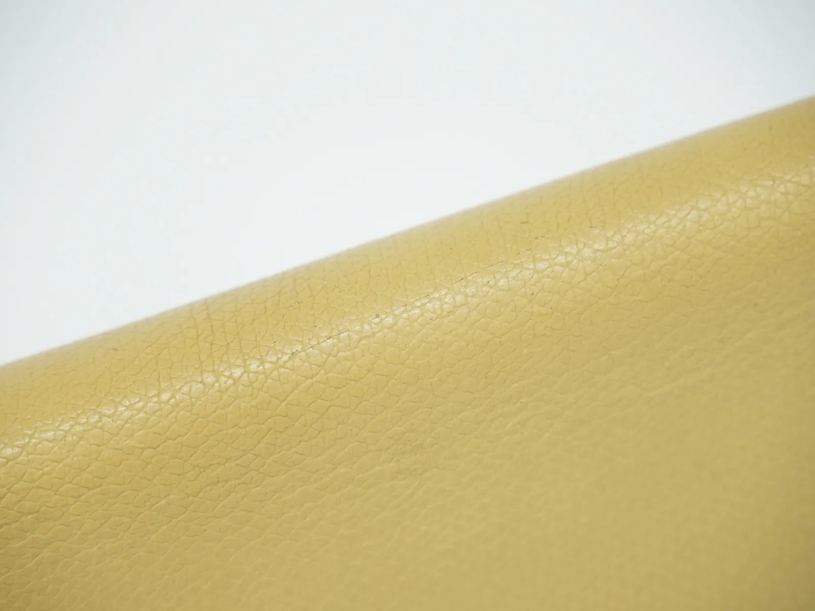 Chanel CC Button Bi-Fold Leather, Beige, Leather, Wallet