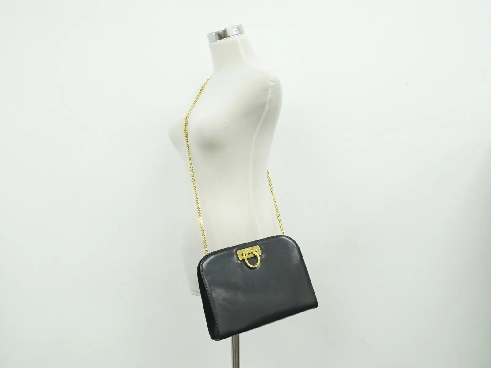 Salvatore Ferragamo Vintage Gancini Chain Leather, Black, Leather, Shoulder Bag