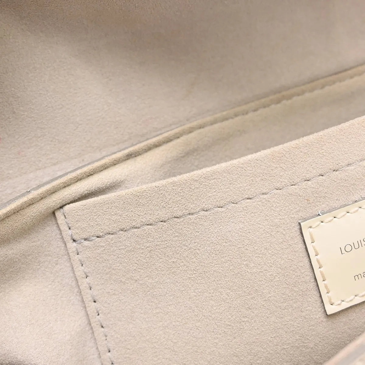 Louis Vuitton Montaigne Epi, White, Leather, Handbag