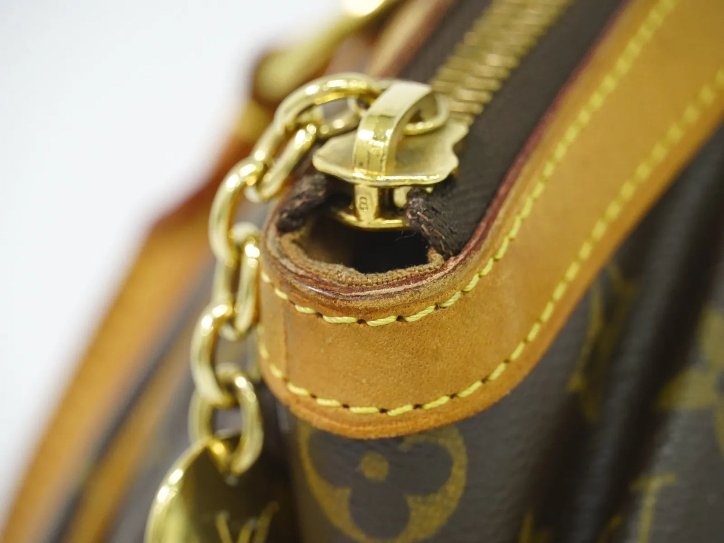 Louis Vuitton Tivoli Monogram Canvas, Brown, Canvas, Handbag
