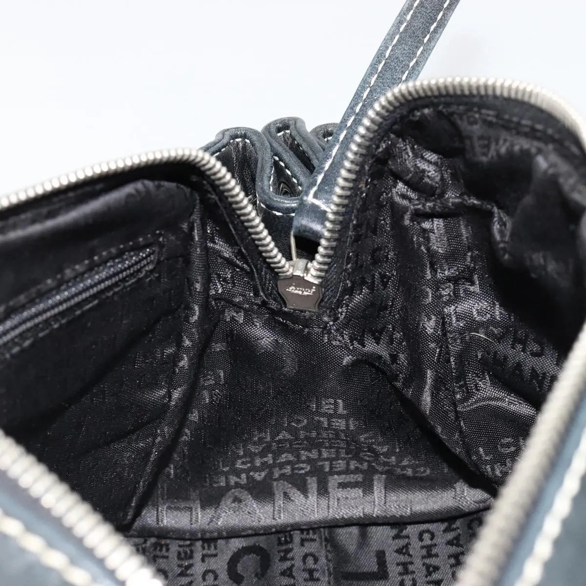 Chanel CC Shoulder Bag Leather, Black, Leather, Handbag