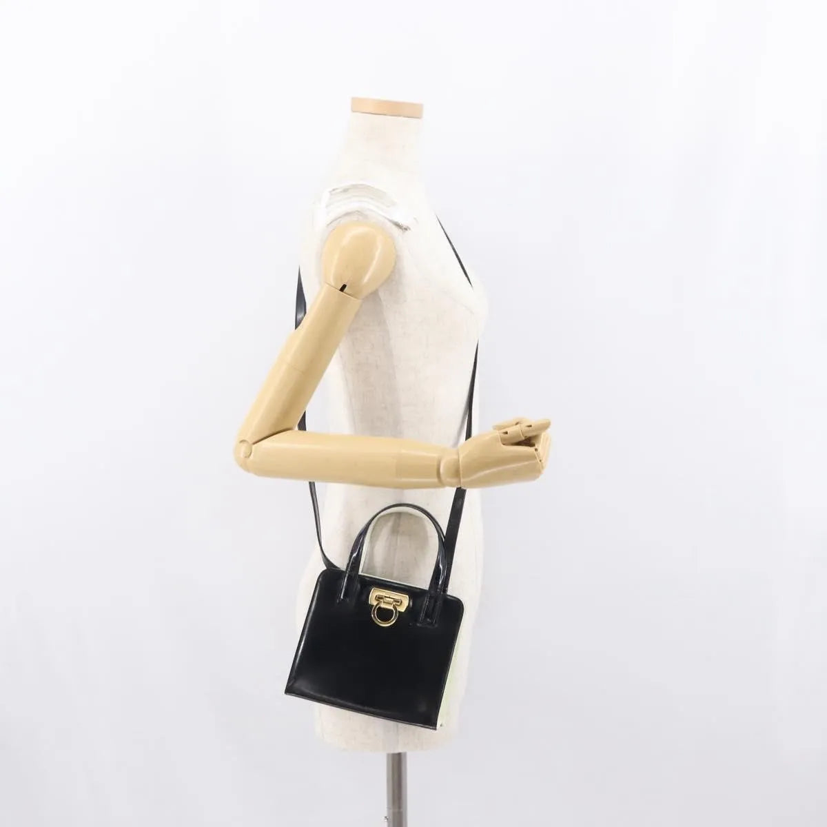 Salvatore Ferragamo Gancini Patent Leather, Black, Patent Leather, Handbag