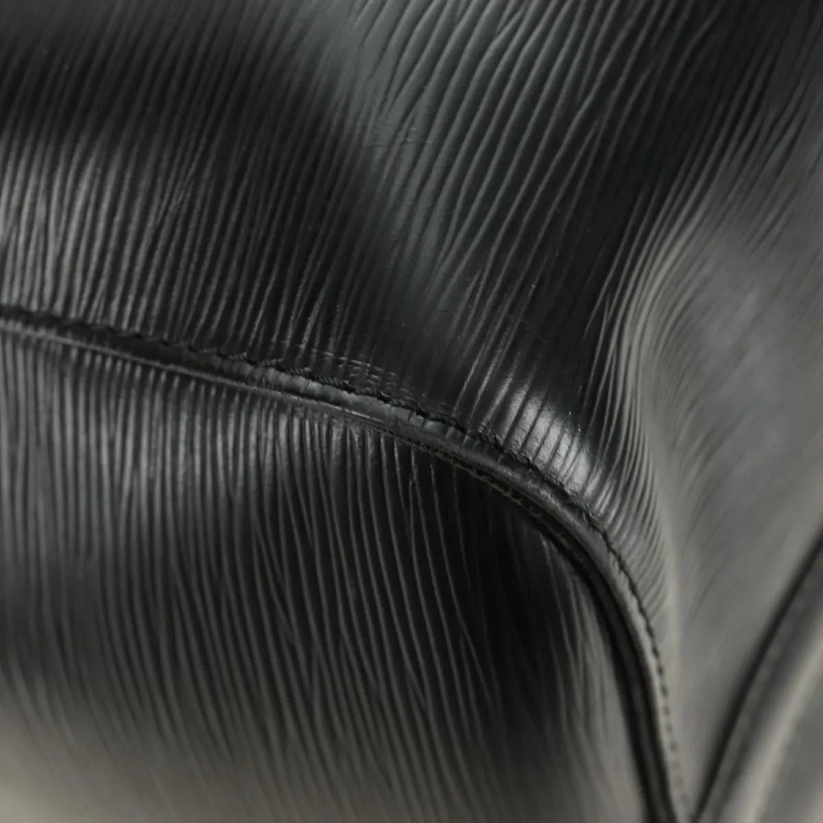Louis Vuitton Keepall Epi Leather, Black, Leather, Travel Bag