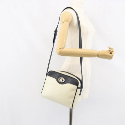 Burberry Vintage Leather, White, Leather, Shoulder Bag
