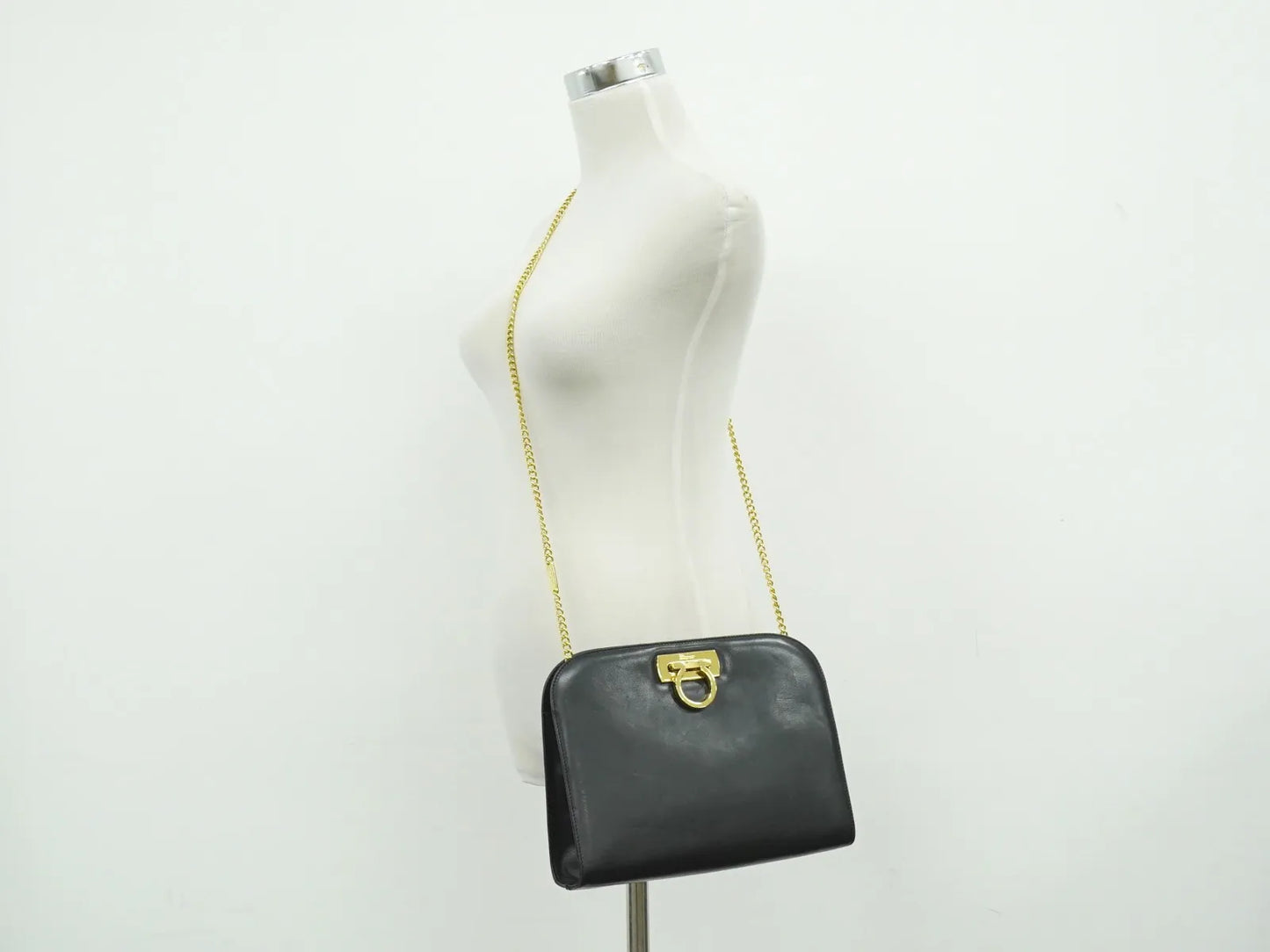 Salvatore Ferragamo Vintage Gancini Chain Leather, Black, Leather, Shoulder Bag