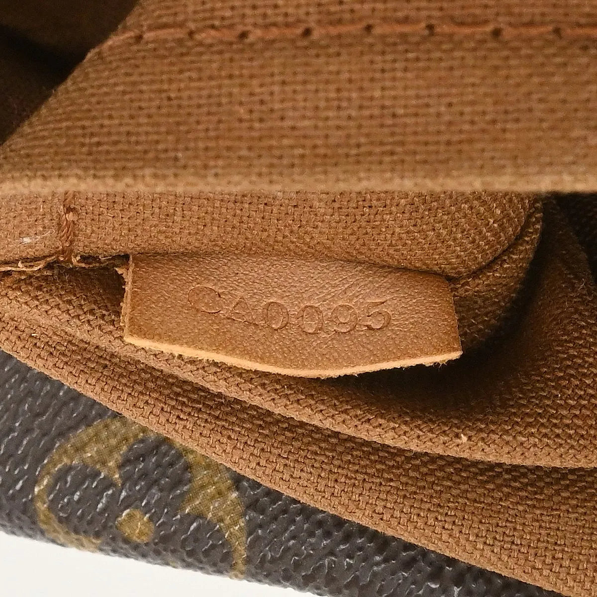 Louis Vuitton Sac Bosphore Monogram Canvas, Brown, Canvas, Briefcase