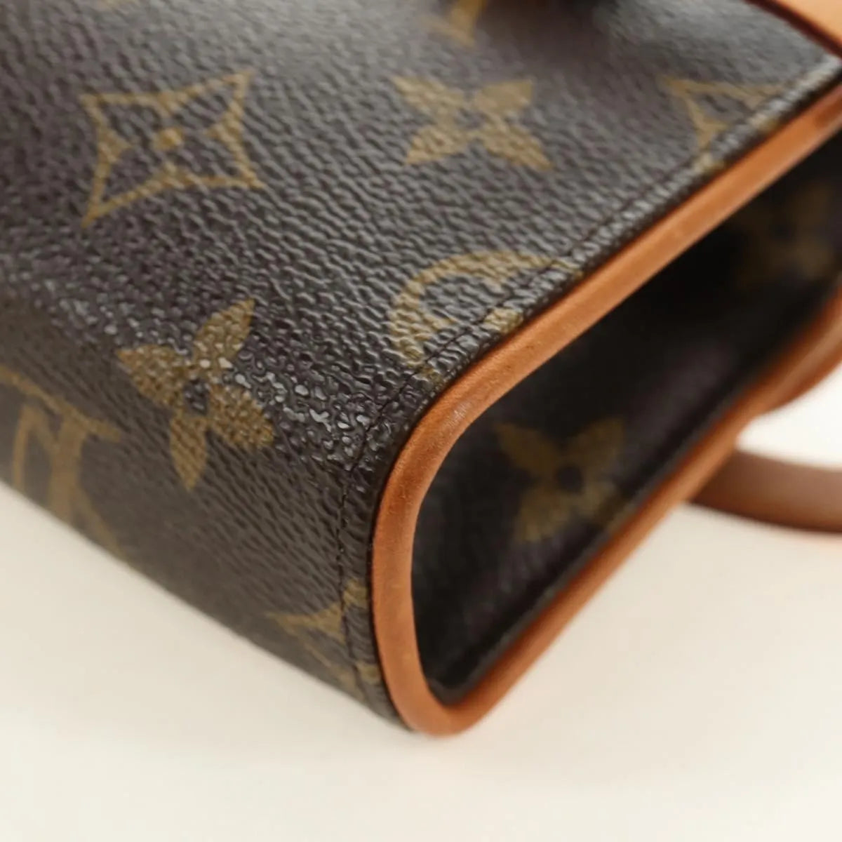 Louis Vuitton Florentine Waist Monogram Canvas, Brown, Canvas, Clutch