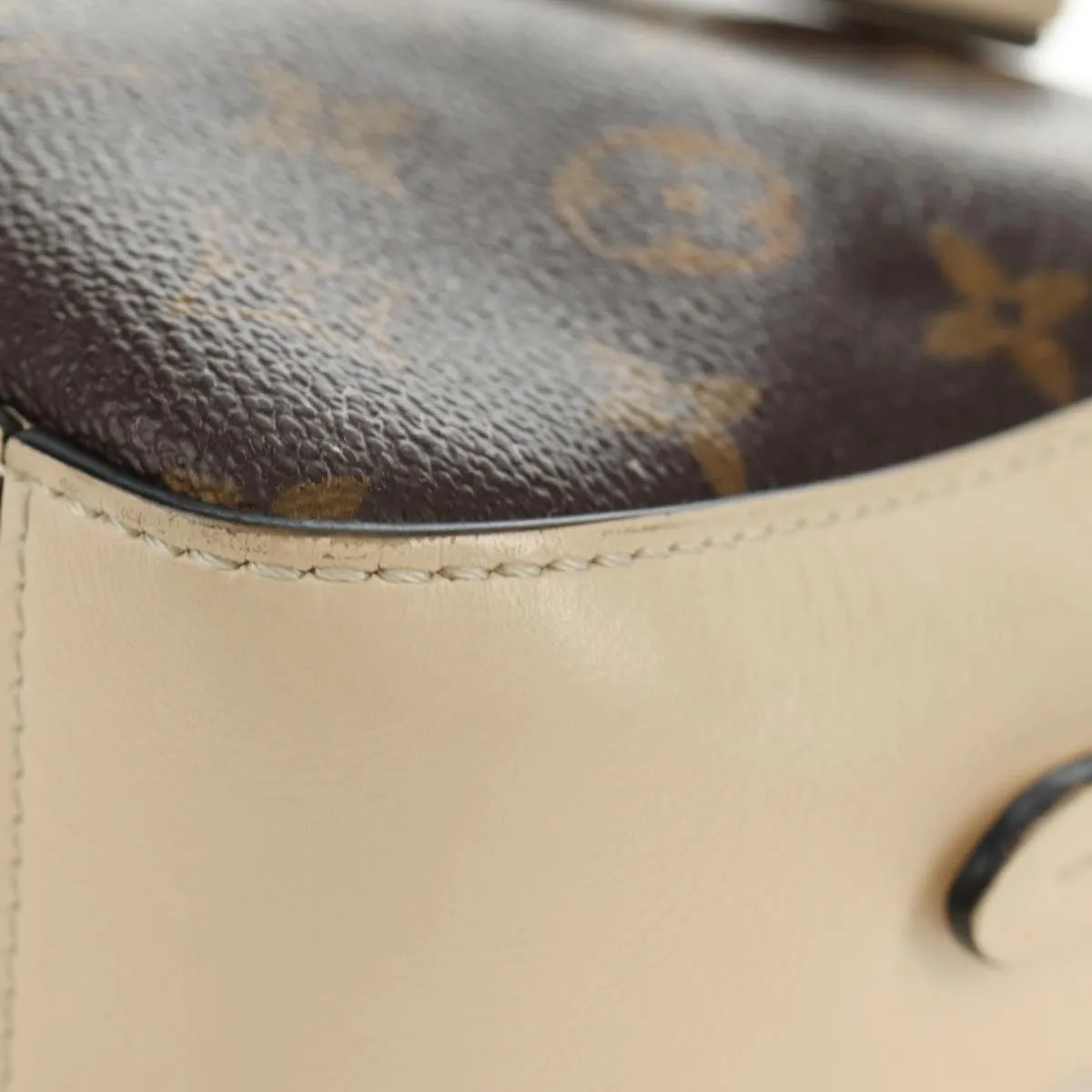 Louis Vuitton Saintonge Monogram Canvas with Leather, Brown, Canvas, Shoulder Bag