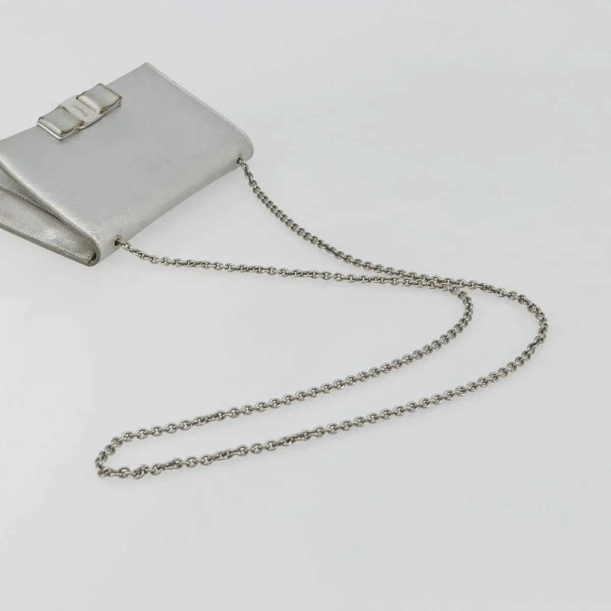 Salvatore Ferragamo Vara Chain Flap Leather, Silver, Leather, Shoulder Bag