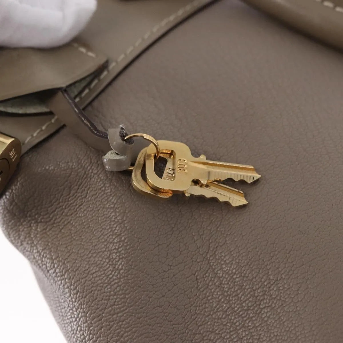 Louis Vuitton Suhali Lockit Leather, Gray, Leather, Handbag