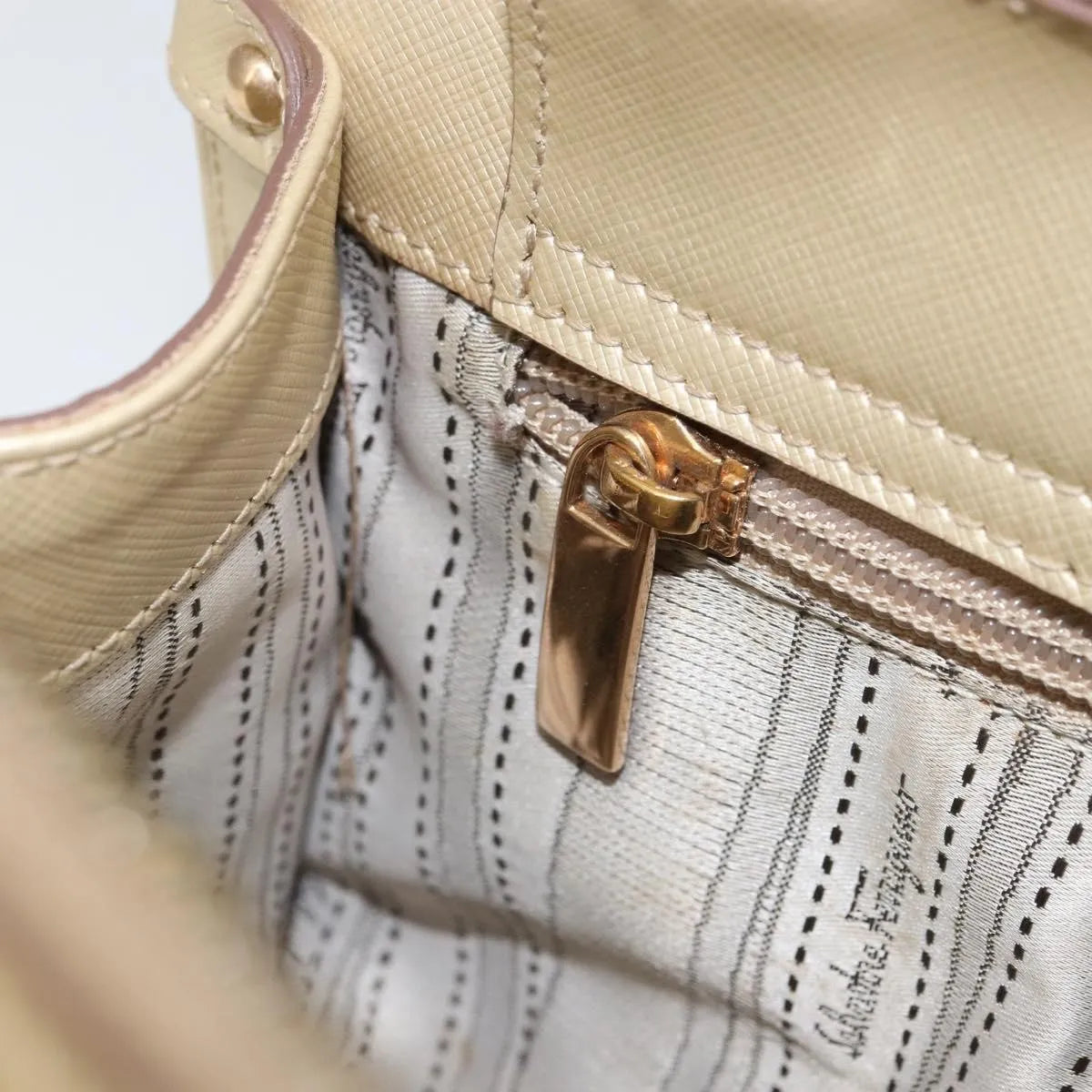 Salvatore Ferragamo Gancini Leather, Gold, Leather, Shoulder Bag