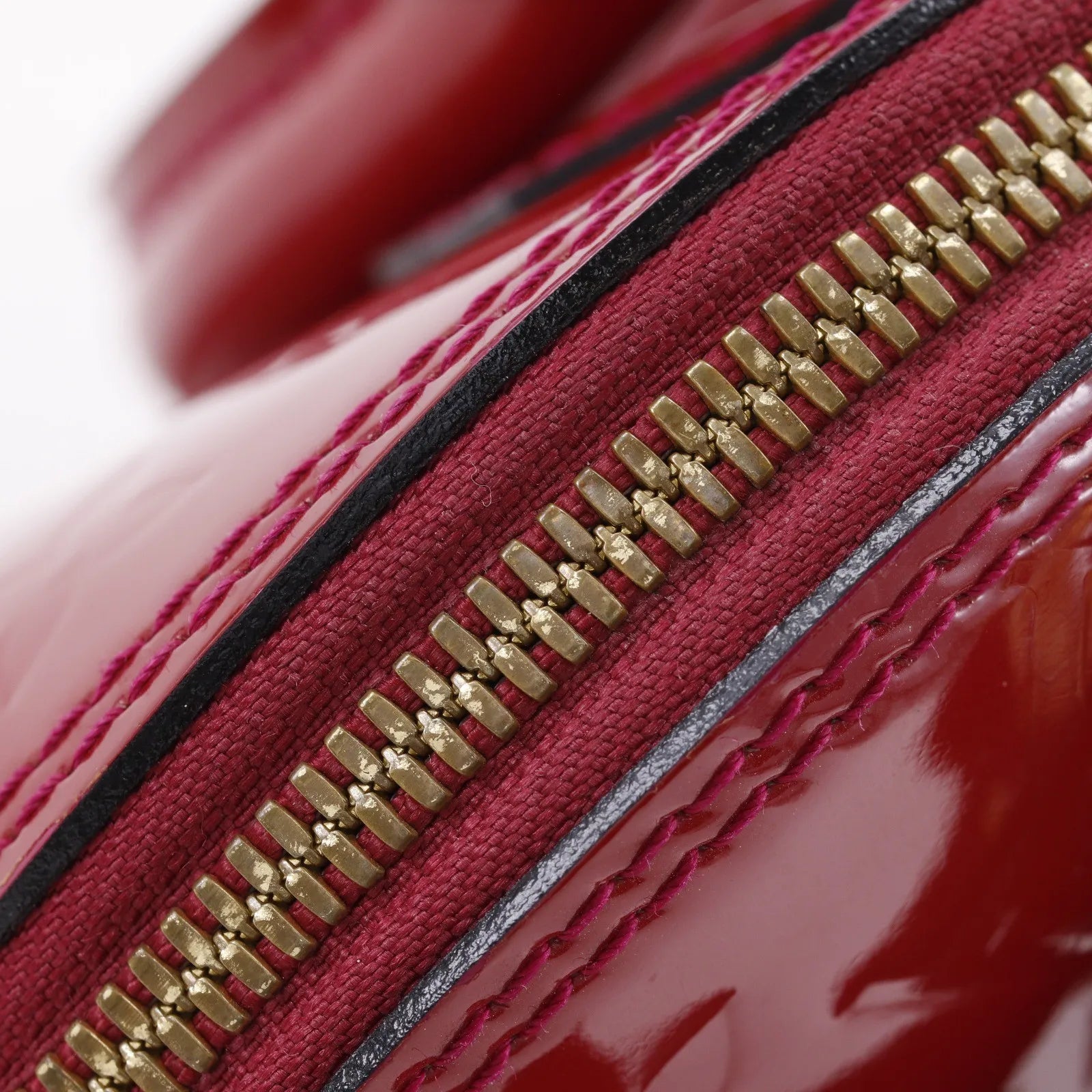 Louis Vuitton Alma Vernis, Red, Patent Leather, Handbag