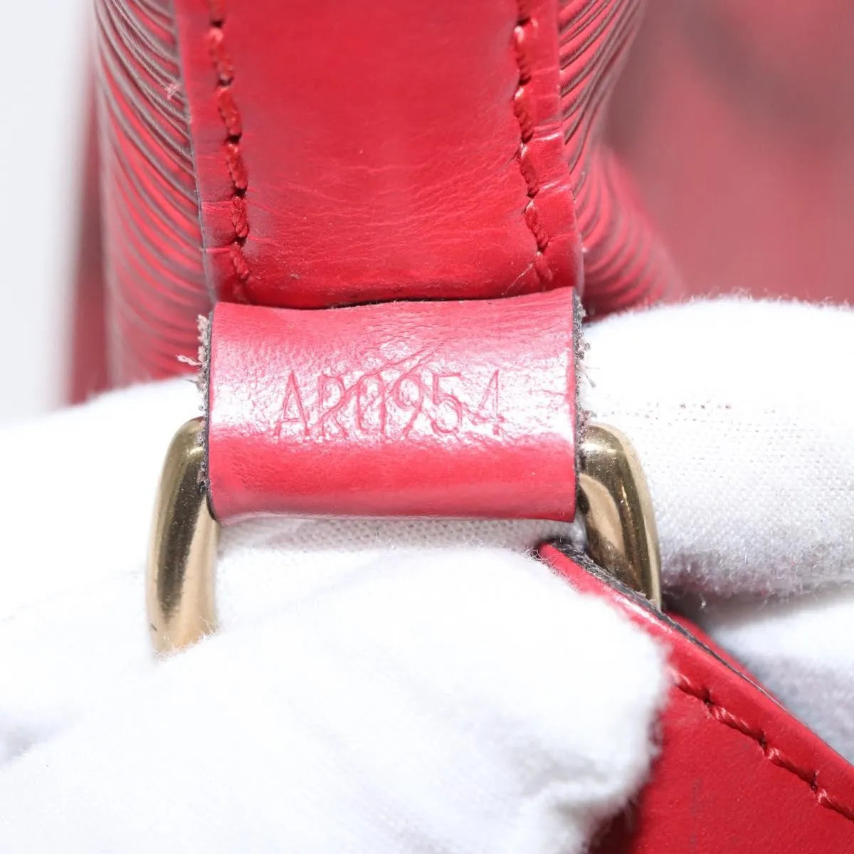 Louis Vuitton Petit Noe Epi Leather, Red, Leather, Shoulder Bag