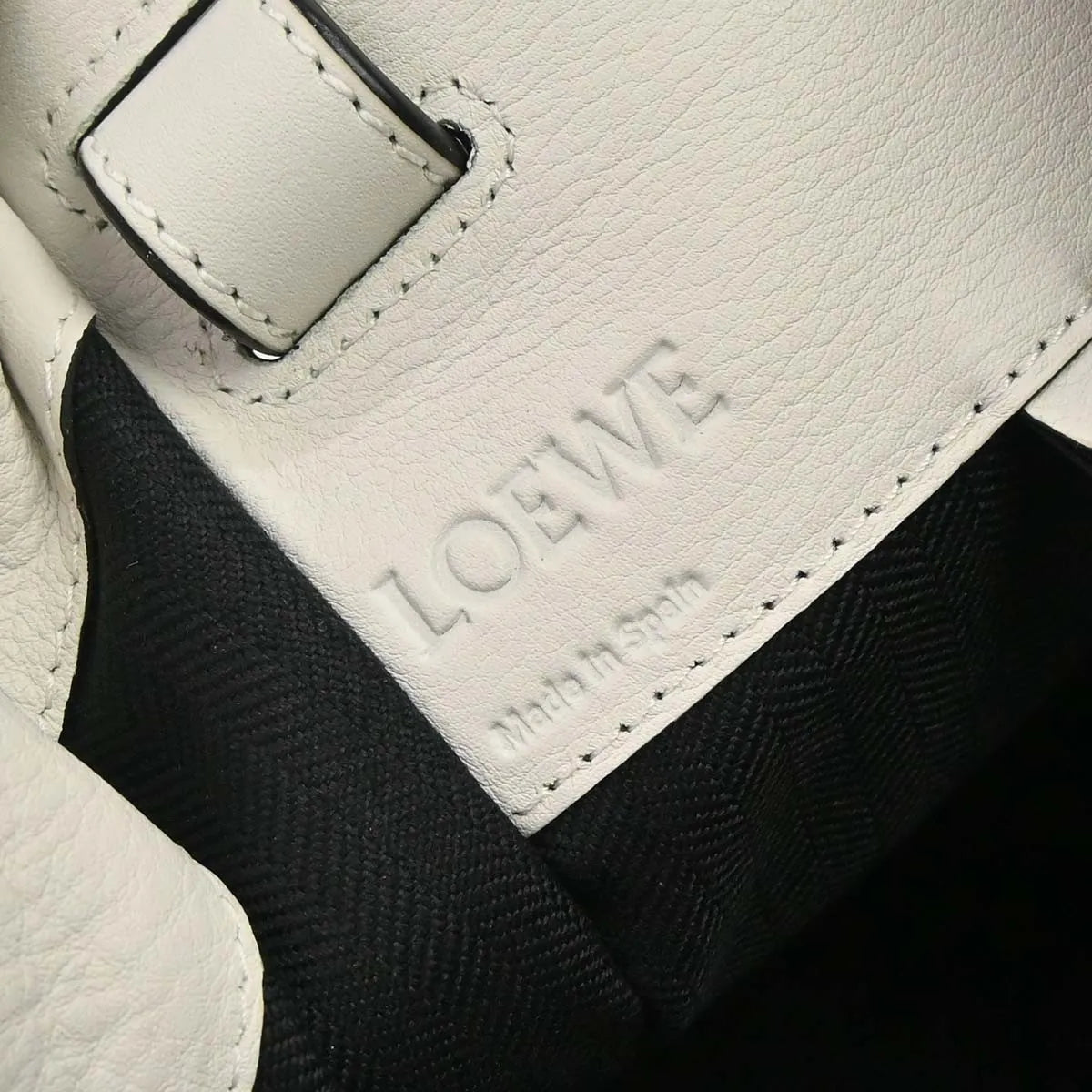Loewe Hammock Leather, White, Leather, Handbag