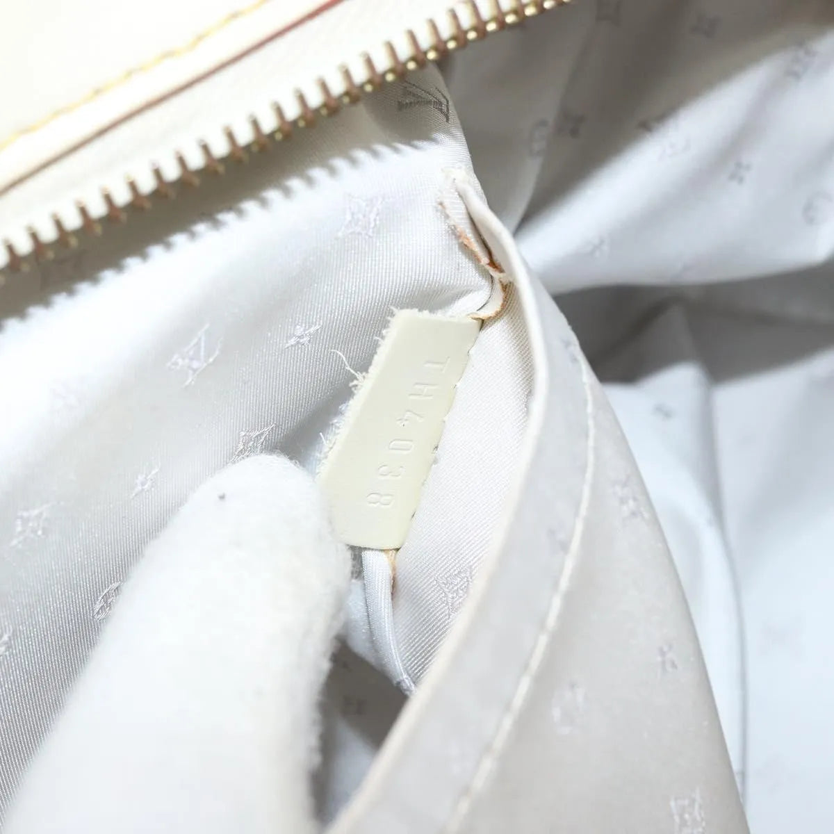 Louis Vuitton Suhali Le Radieux Leather, White, Leather, Handbag