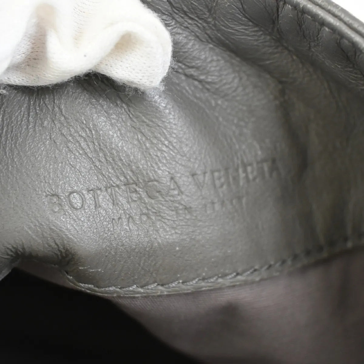 Bottega Veneta Flat Messenger Intrecciato Nappa, Gray, Leather, Shoulder Bag