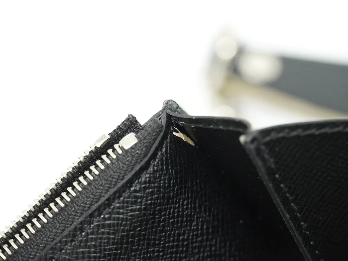 Louis Vuitton Twist Chain Limited Edition World Tour Epi Leather, Black, Leather, Shoulder Bag